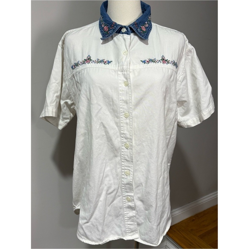 Vtg 90s Lets Quizz Again White Denim Floral Embroidered Button Up Shirt Sz M